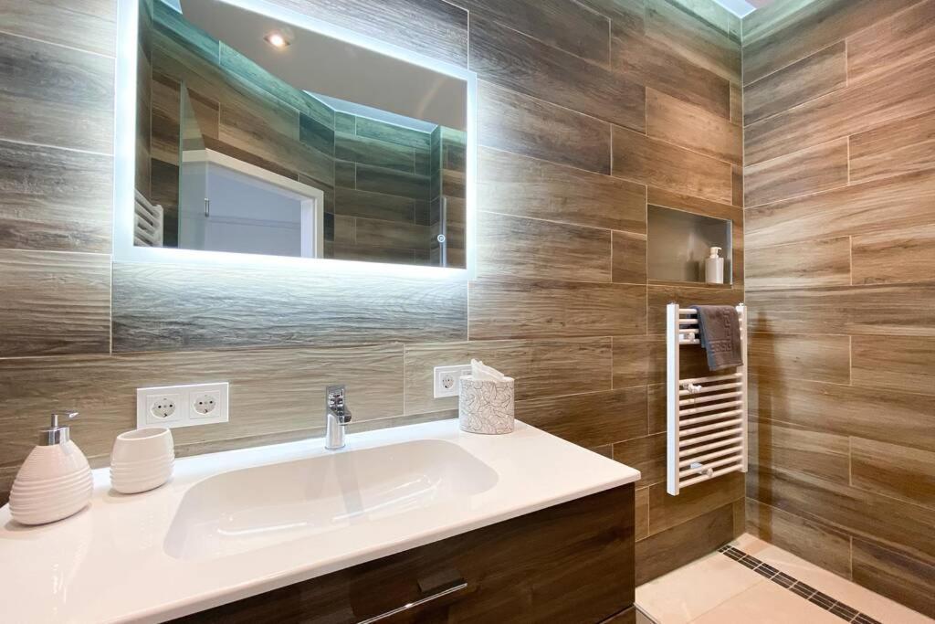 Luxus-Apartment In Leipzig Mit Privat-Parkplatz 外观 照片